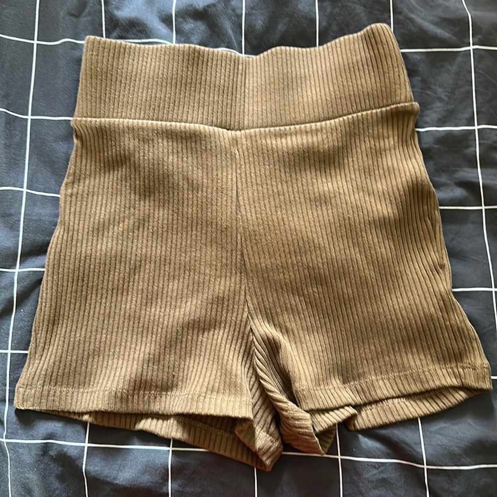 Ribbed shorts